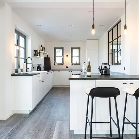 Ferienhaus Reetidyll Am Haff - Haus 2 *